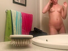 HIGH SCHOOL HOTTIE caught on hidden camera in bathroom for shower - PornZog Free Porn Clips