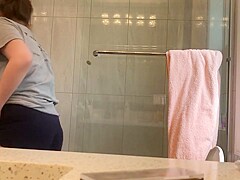 Spying On Sister In The Shower