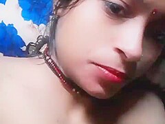 Sexy Bhabhi Sex Chat Video Leaked - Live Cam - PornZog Free Porn Clips